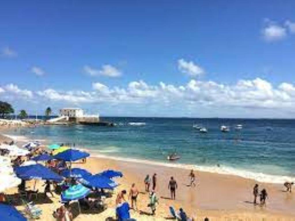 Maravilhoso Apartamento 2 Quartos Com Ofuro Porto Da Barra Salvador Summer Barra Flat Esterno foto